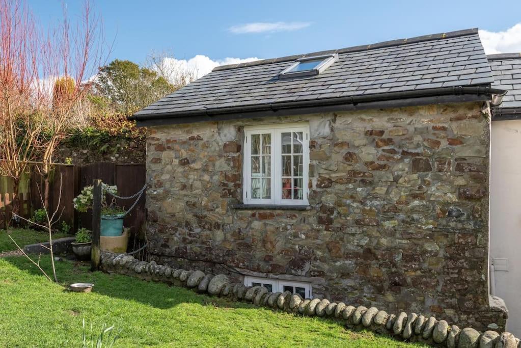Coastal Cottage 'The Garden Cottage ' Hartland Exterior foto